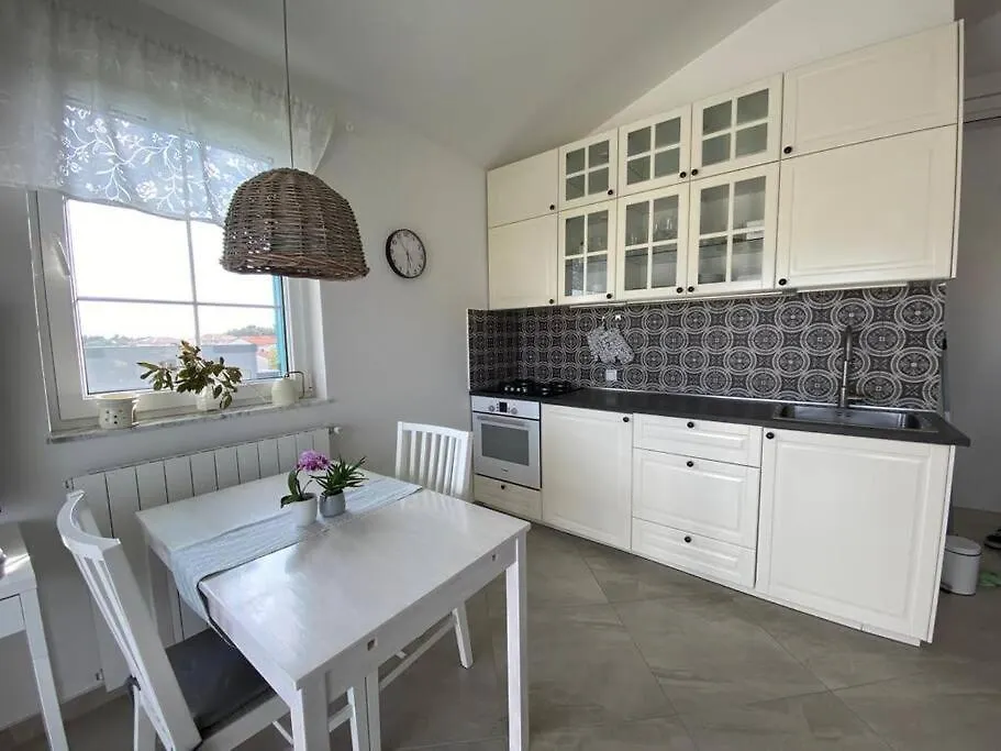 Apartment Laurus Premantura